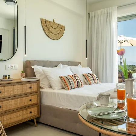 Evora * Chania (Crete)