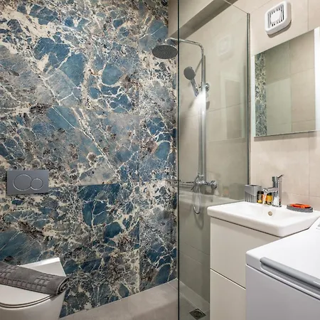 Evora * Chania (Crete)